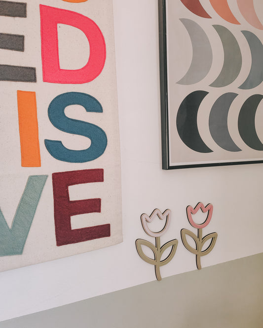 Tulip flower wall decor