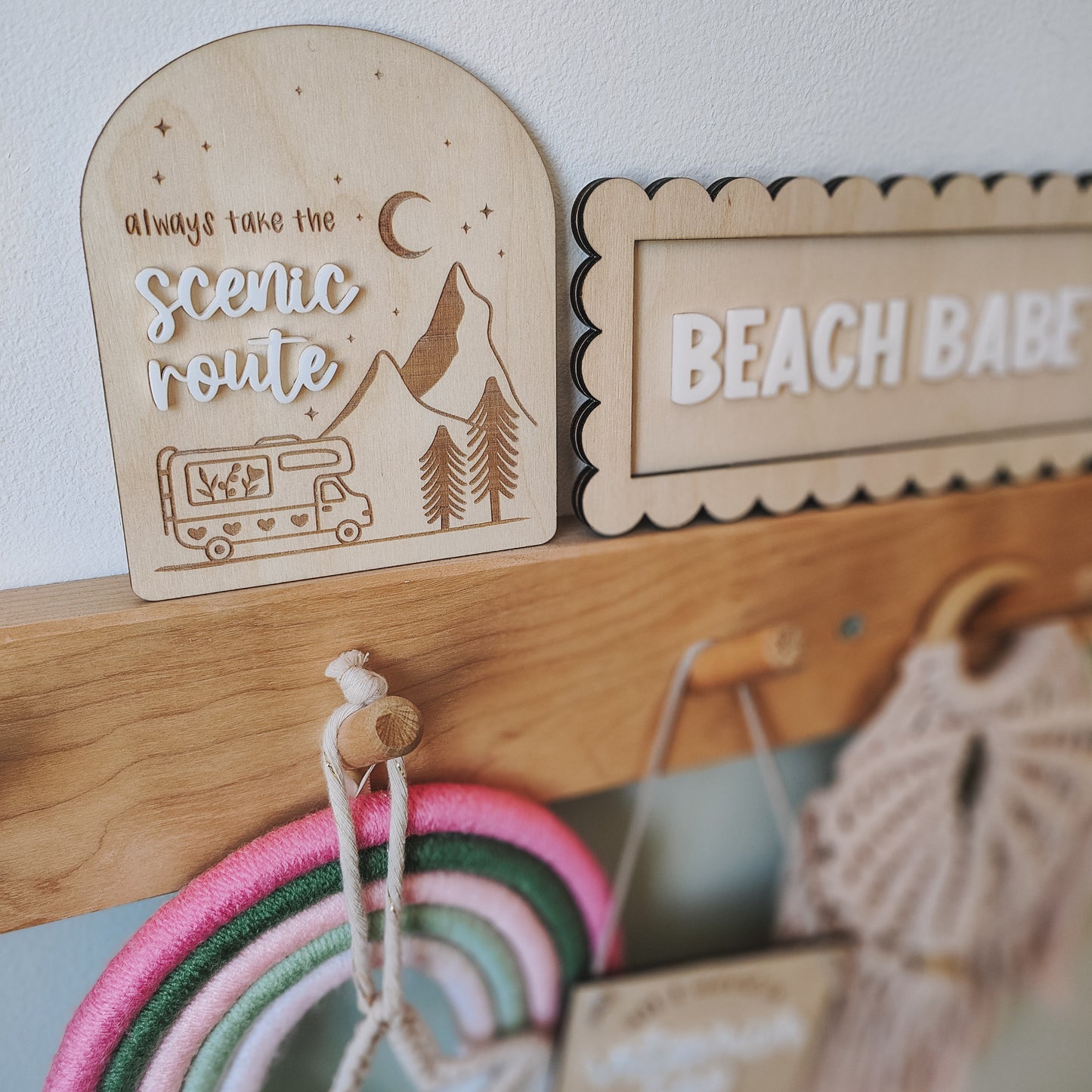 Scenic route shelf sitter decoration