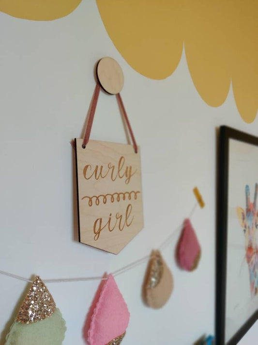 Circle self adhesive wall hooks