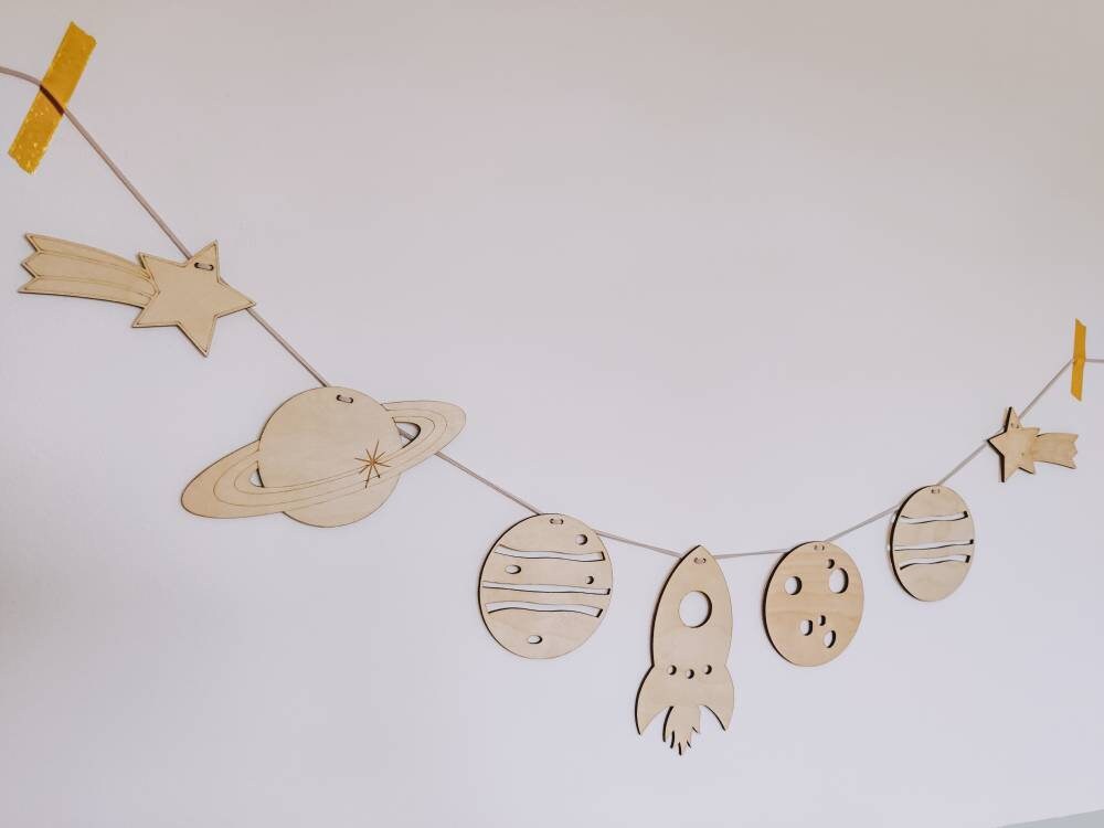 Space wooden garland