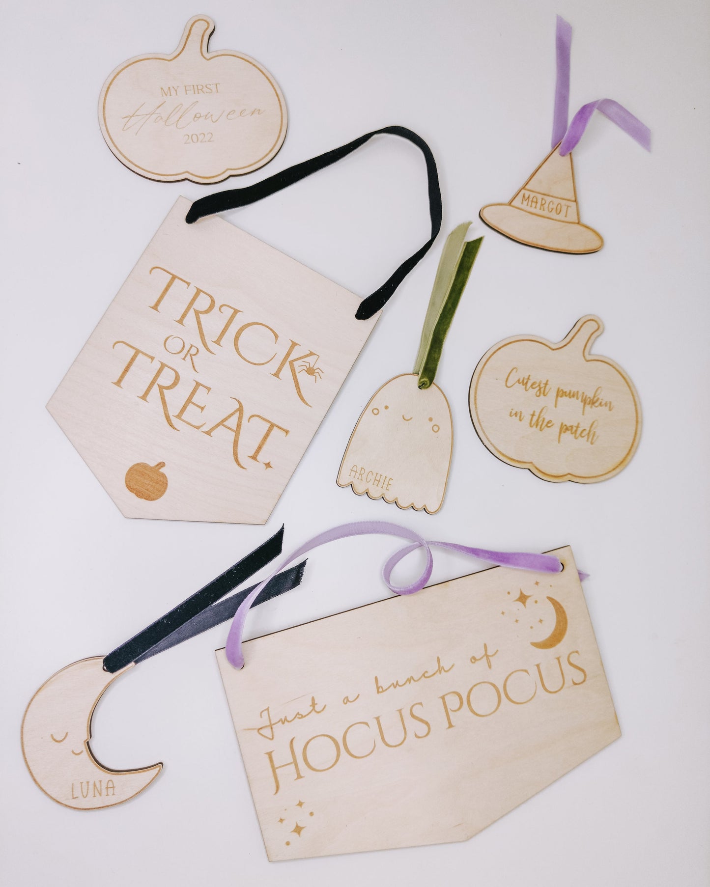 Halloween trick or treat wooden hanging pennant flag