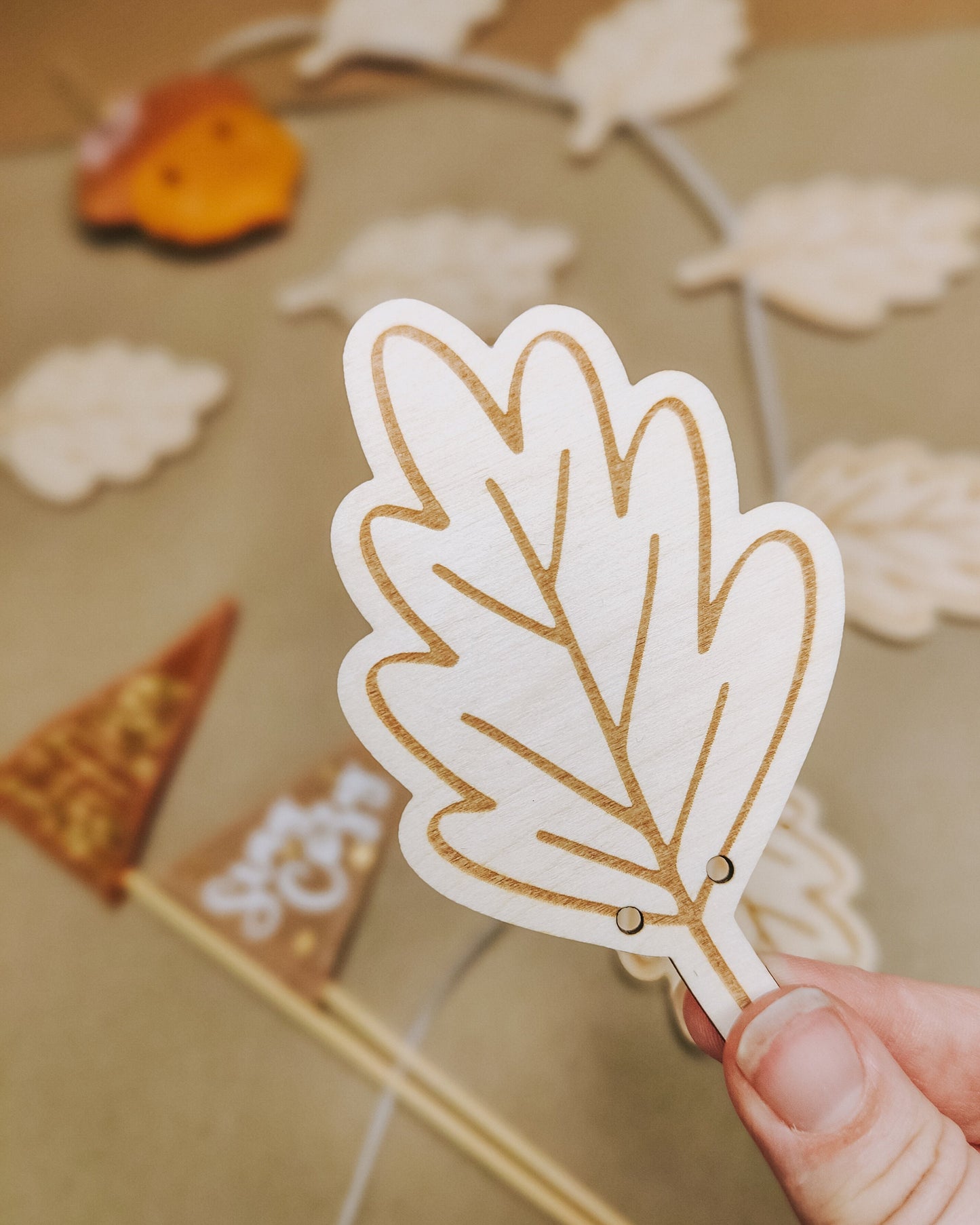 Wooden leaf garland