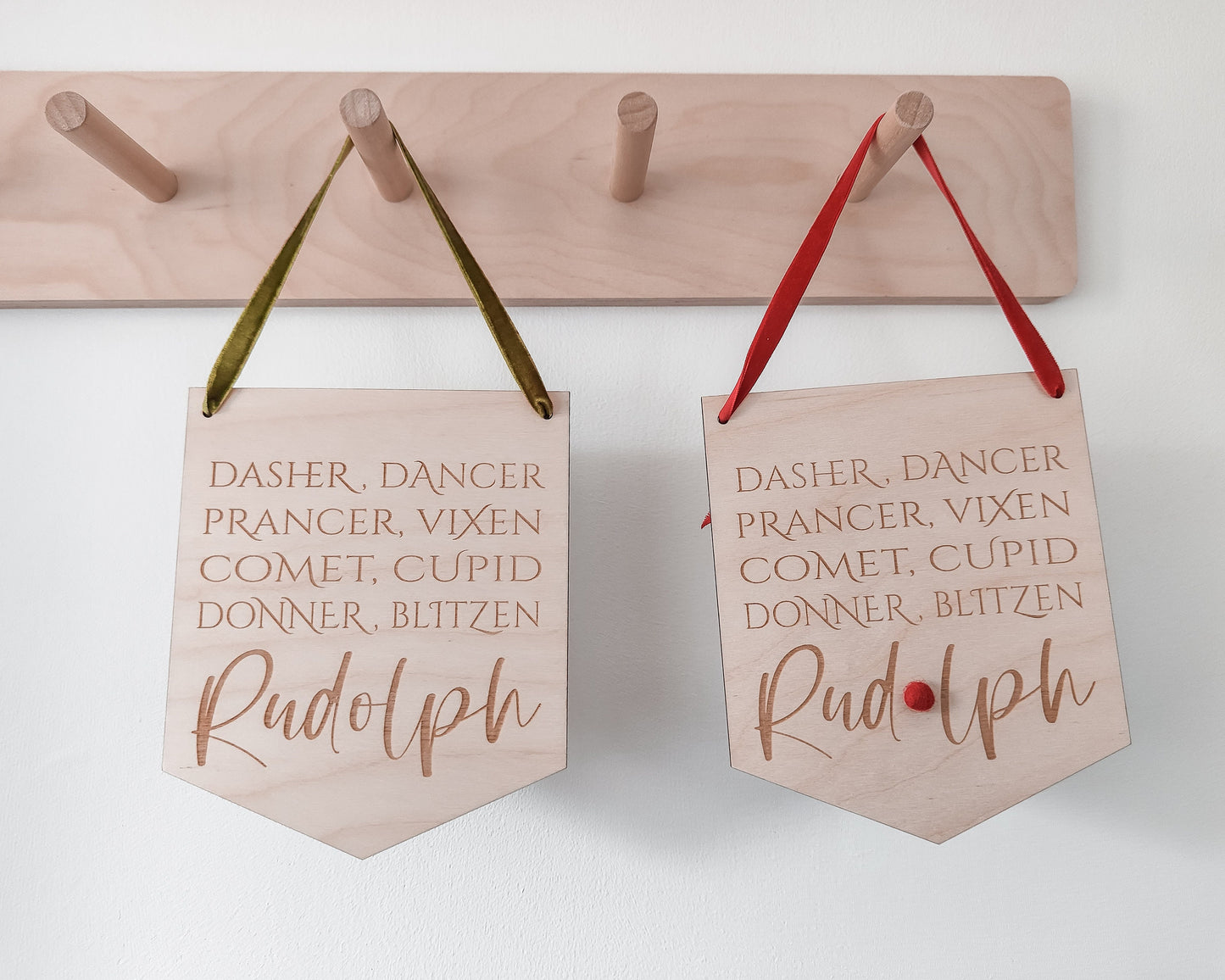 Reindeer wooden hanging flag