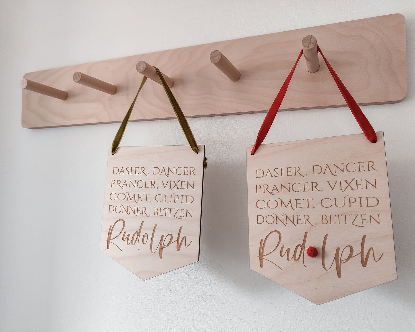 Reindeer wooden hanging flag