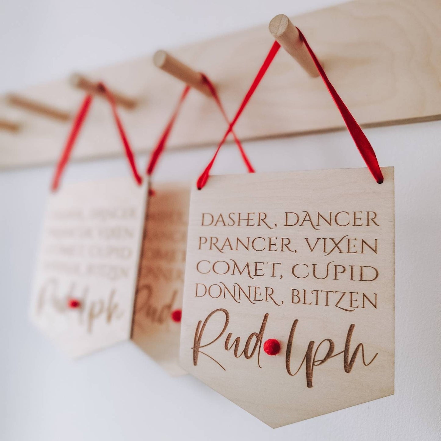 Reindeer wooden hanging flag
