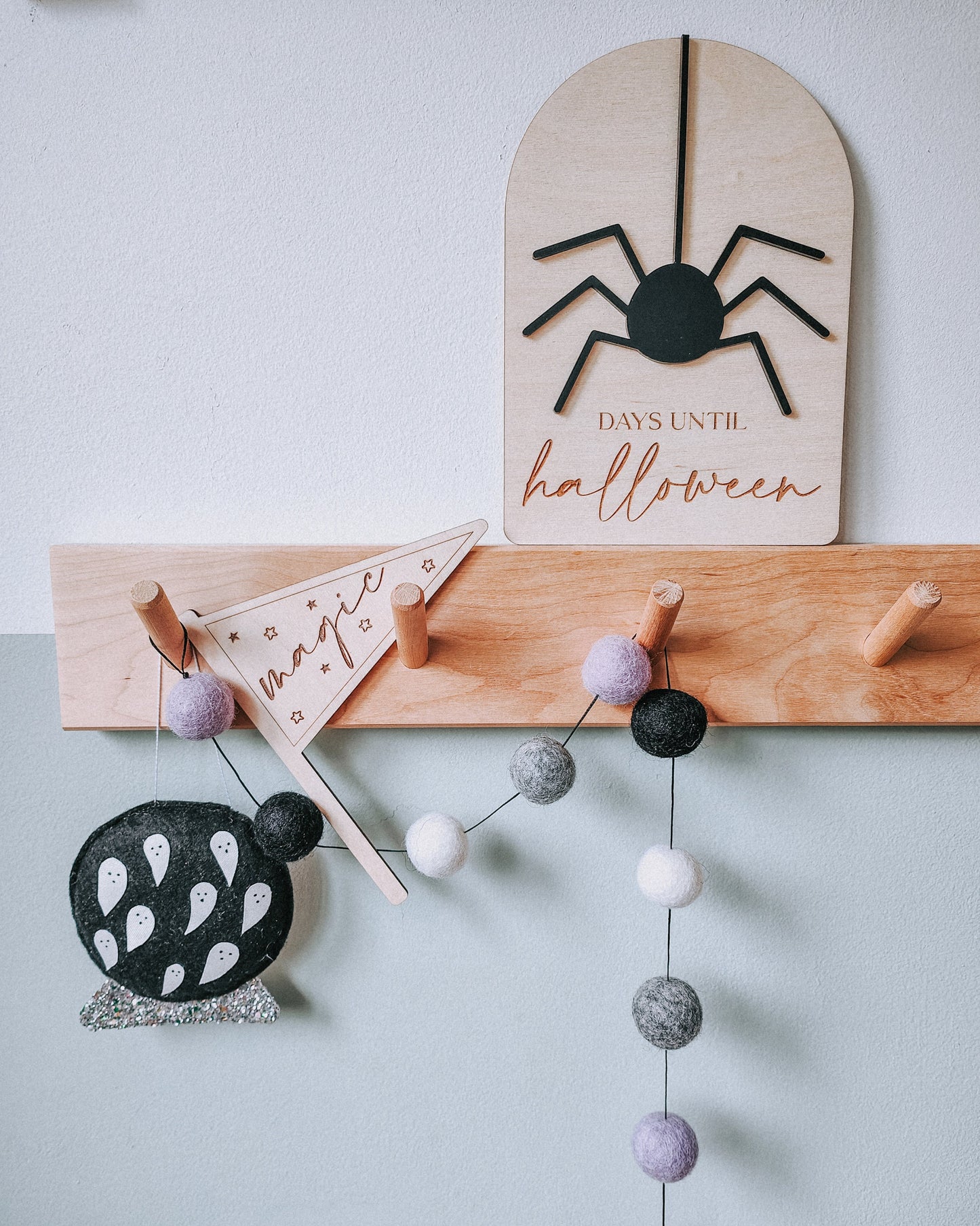 Countdown to Halloween shelf sitter