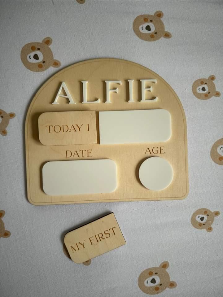 Personalised baby milestone board