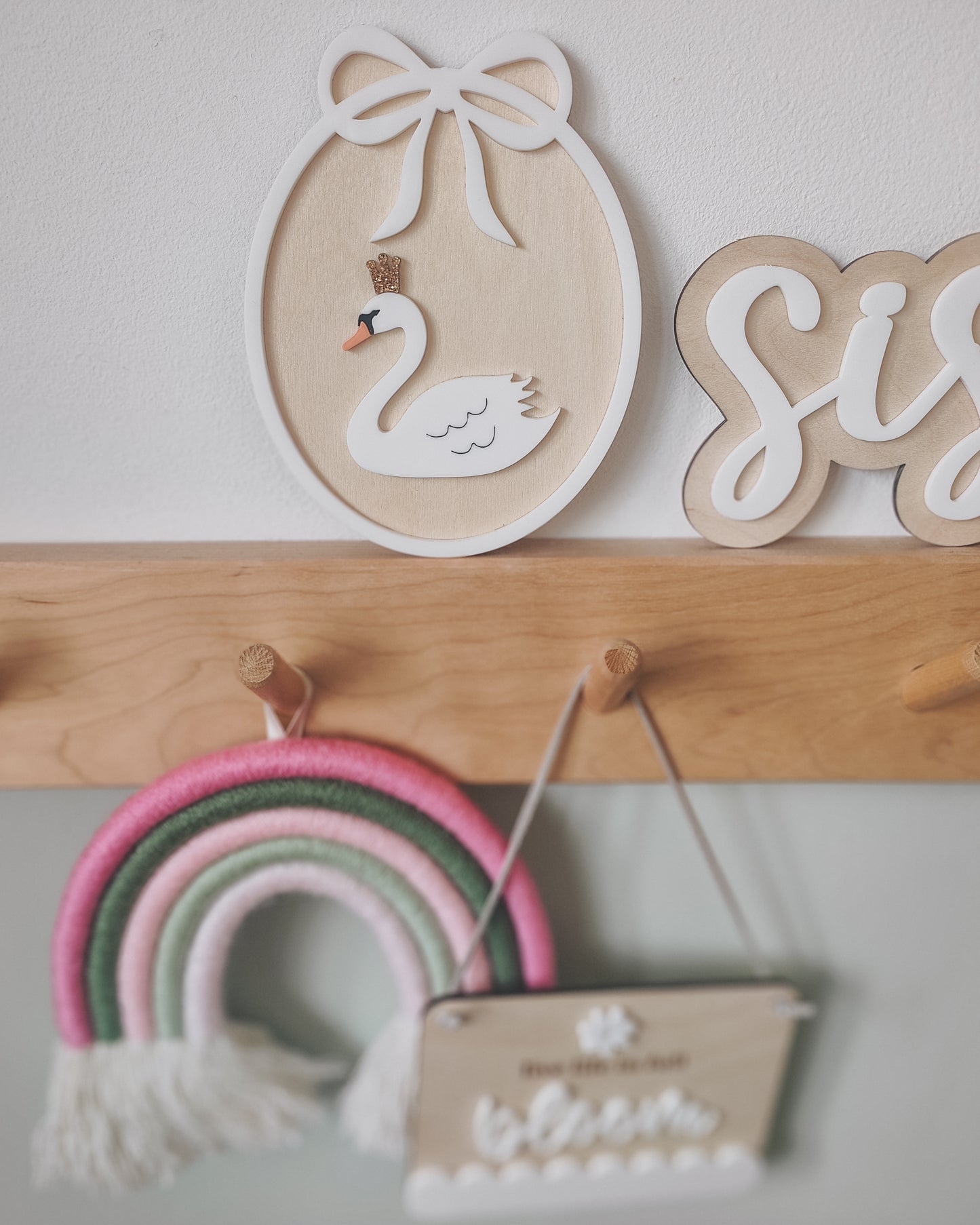 Royal swan oval plaque