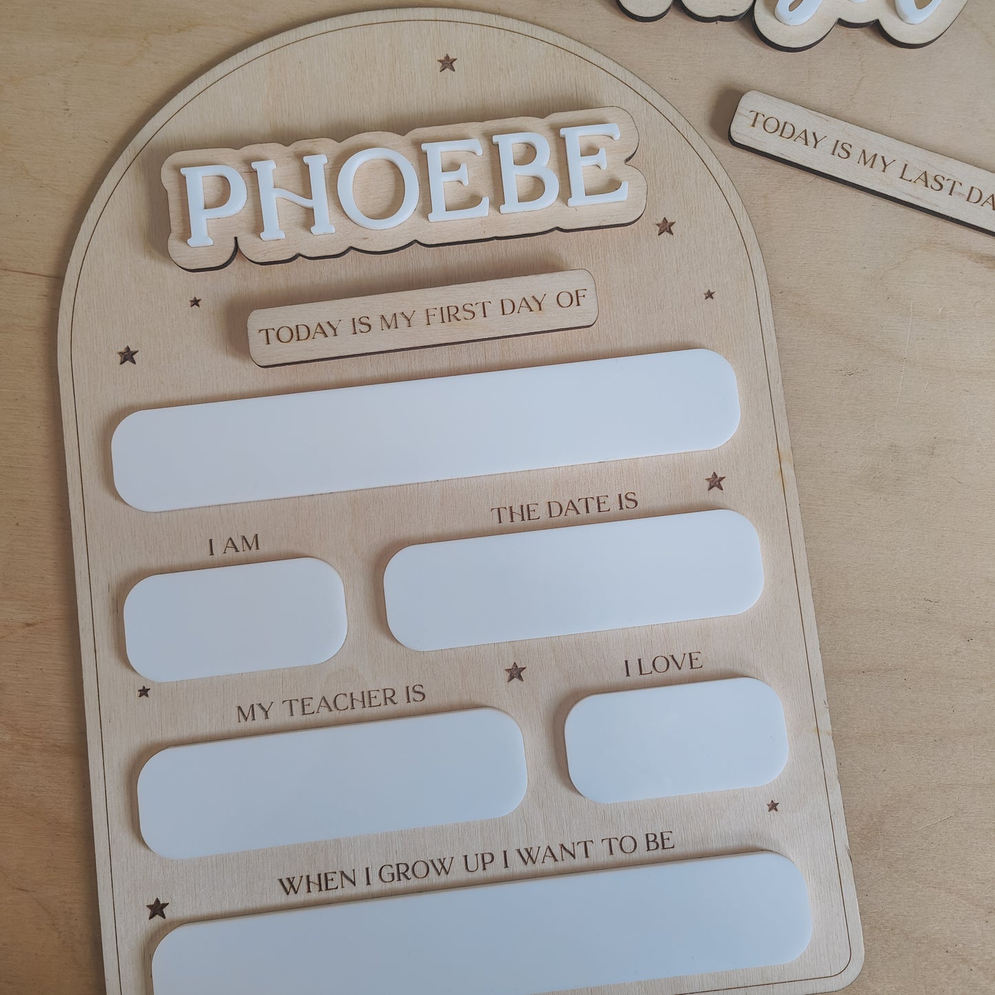 Interchangeable first and last day of school board