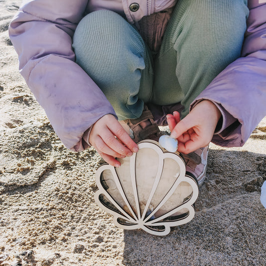 Shell collection pot