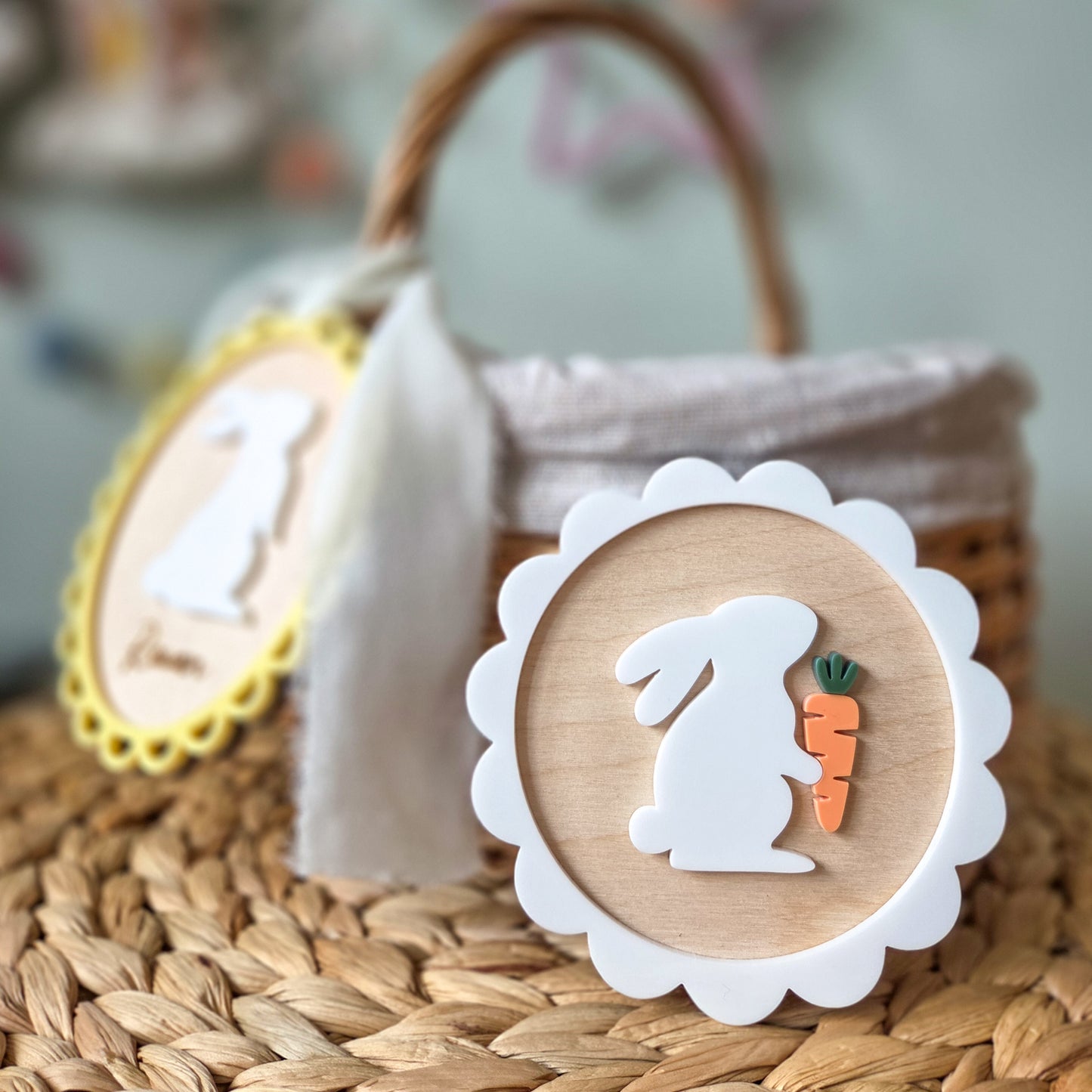 Scallop Easter bunny plaque