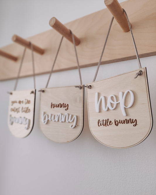 Hop little bunny mini hanging banner