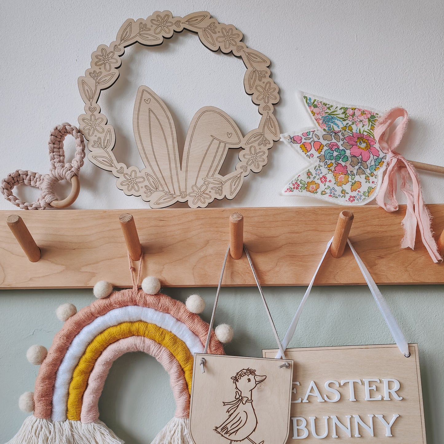 Easter bunny wooden wreath