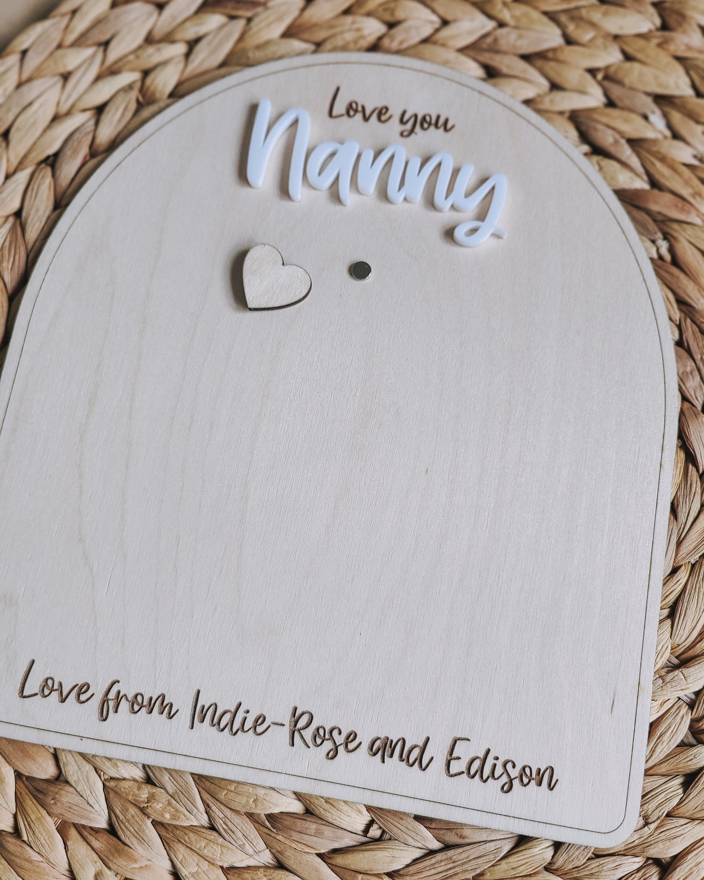 Personalised magnetic frame
