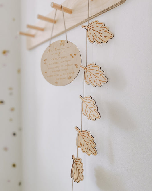 Wooden leaf garland