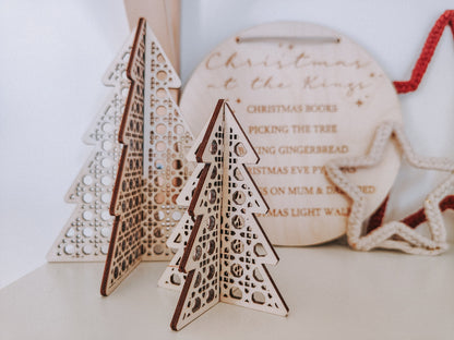 Rattan interlocking Christmas tree