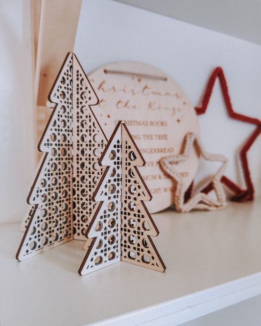 Rattan interlocking Christmas tree