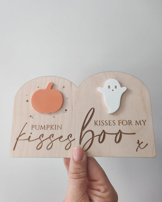 Halloween shelf sitter
