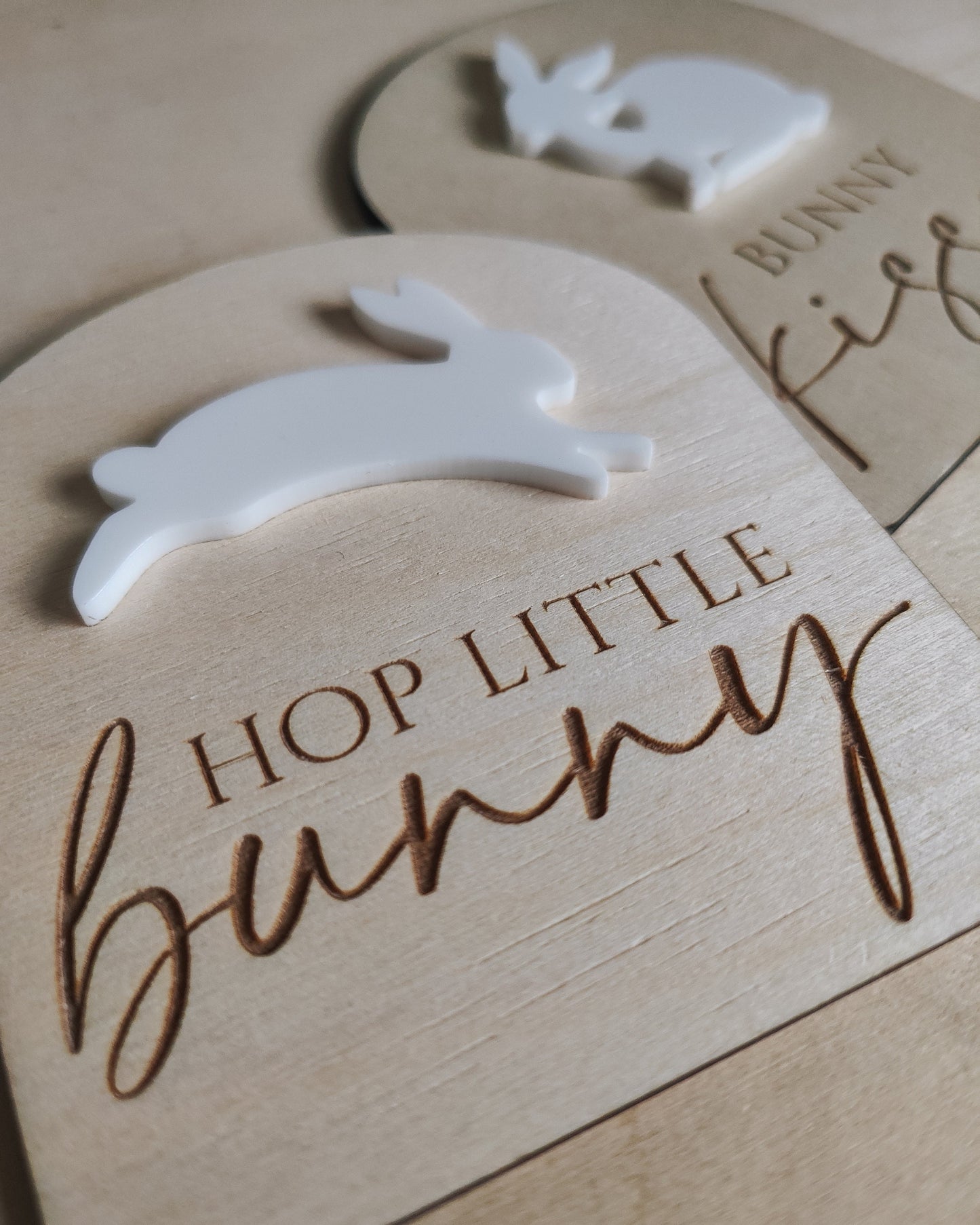 Easter shelf sitter decoration