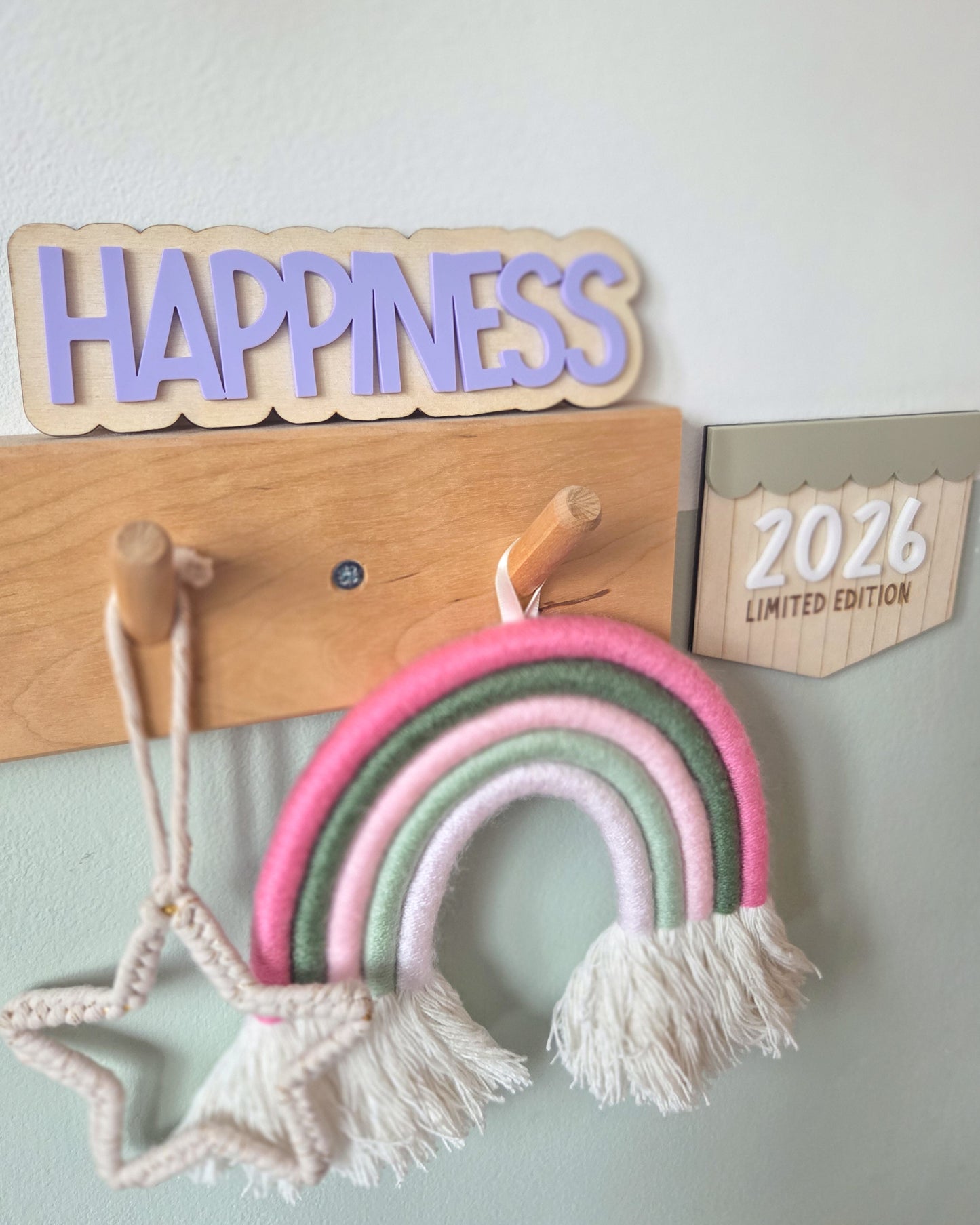 Happiness plaque